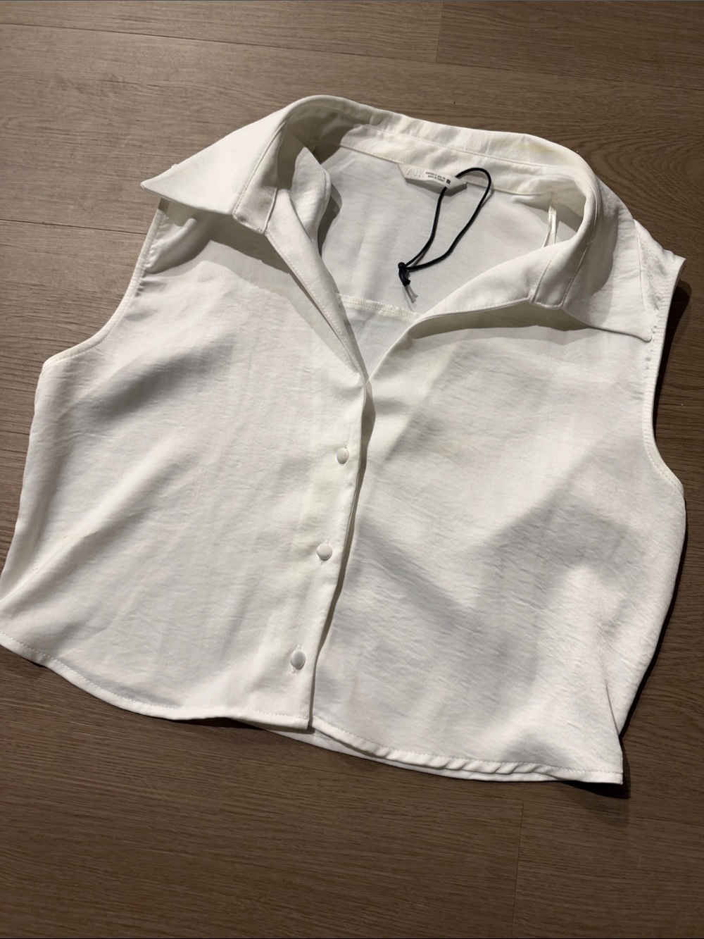 Zara Sleeveless Collared Button-Front Top - White